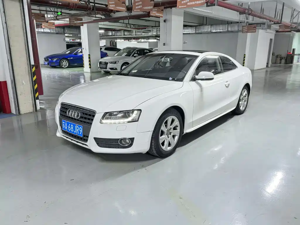 Audi A5 (Import) 2011