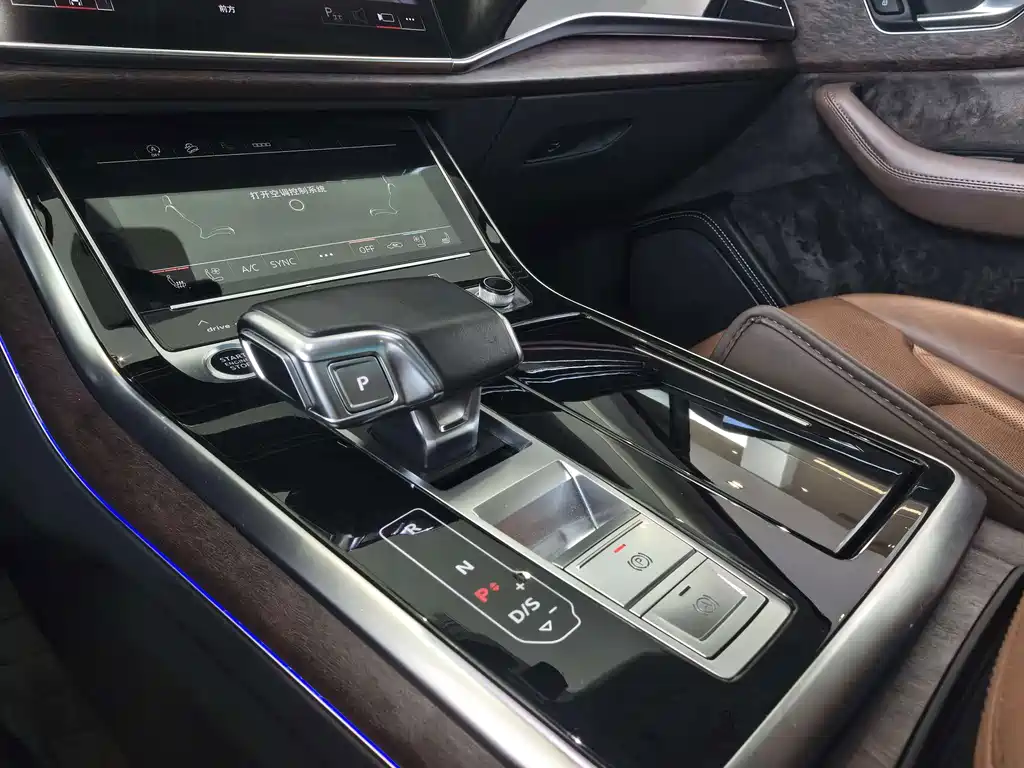 Audi Q7 — миниатюра 14
