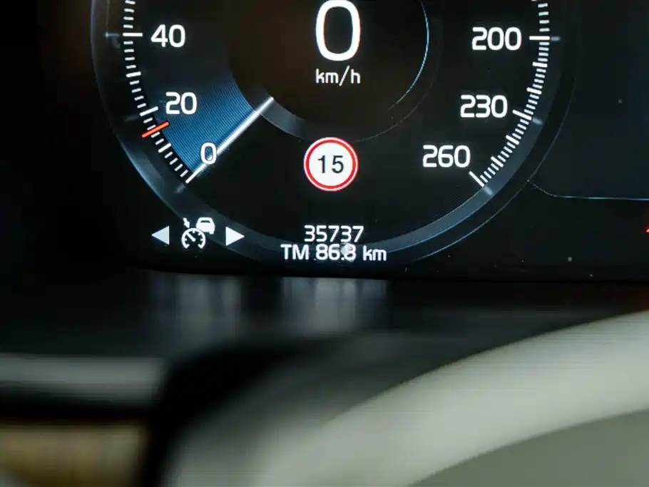 Volvo S90 — миниатюра 9