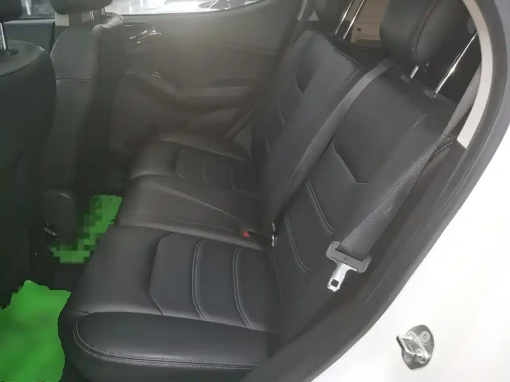 BYD Yuan EV — миниатюра 17
