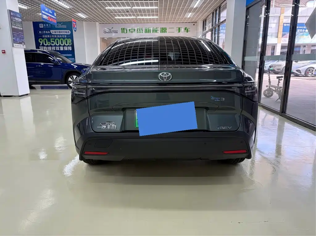 Toyota bZ3 — миниатюра 5