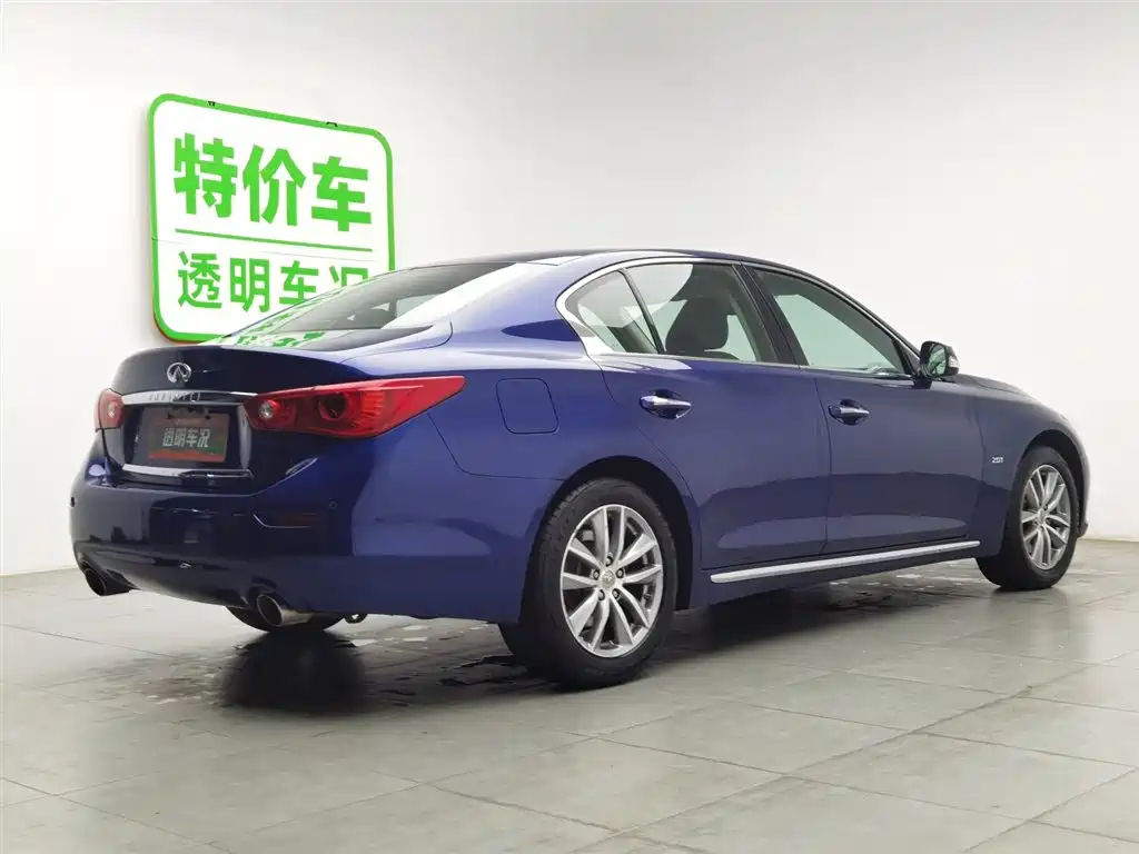 Infiniti Q50L 2016 2.0T Comfort