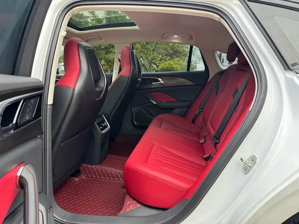 Hongqi Hongqi H6 — миниатюра 8