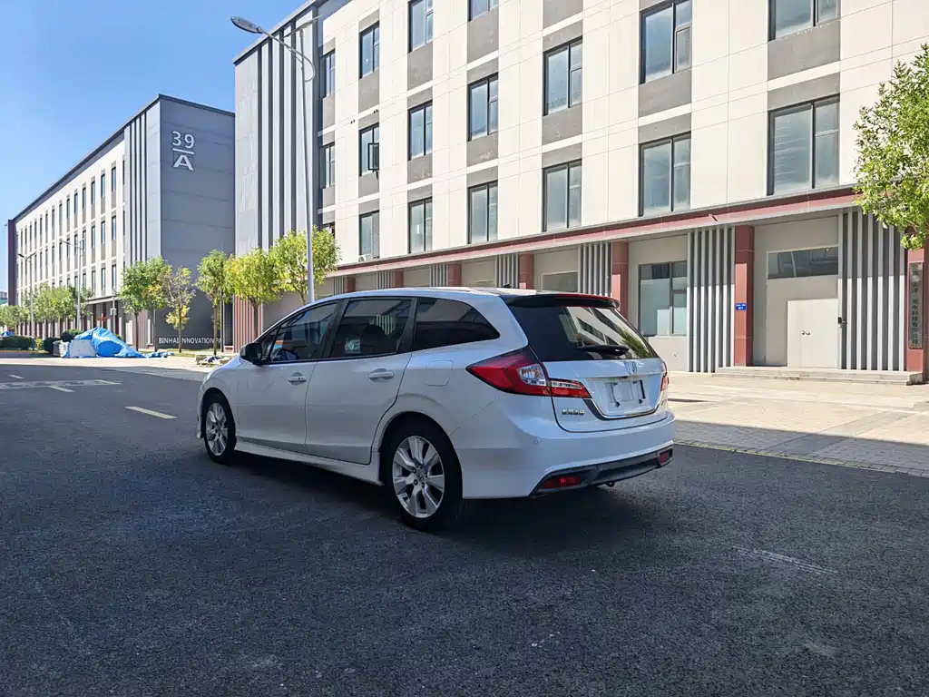 Honda Jade — миниатюра 7