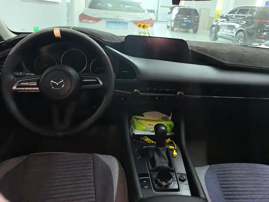 Mazda 3 Axela — миниатюра 11