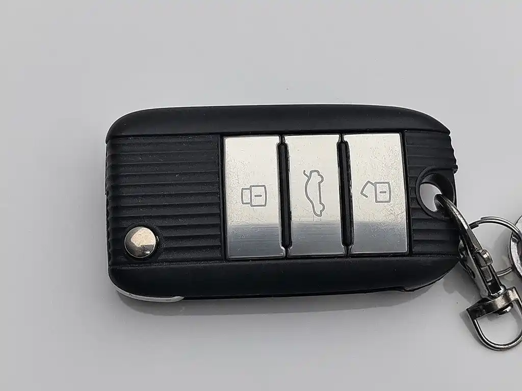 Roewe i6 Classic — миниатюра 19