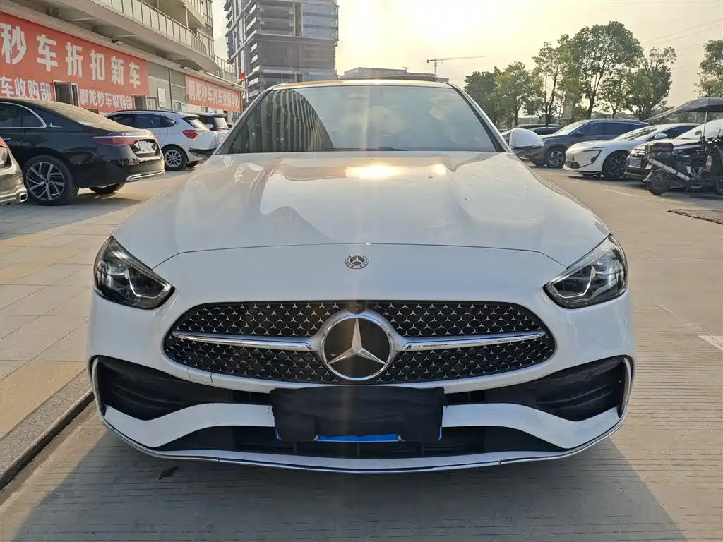 Mercedes-Benz C-Class — миниатюра 6