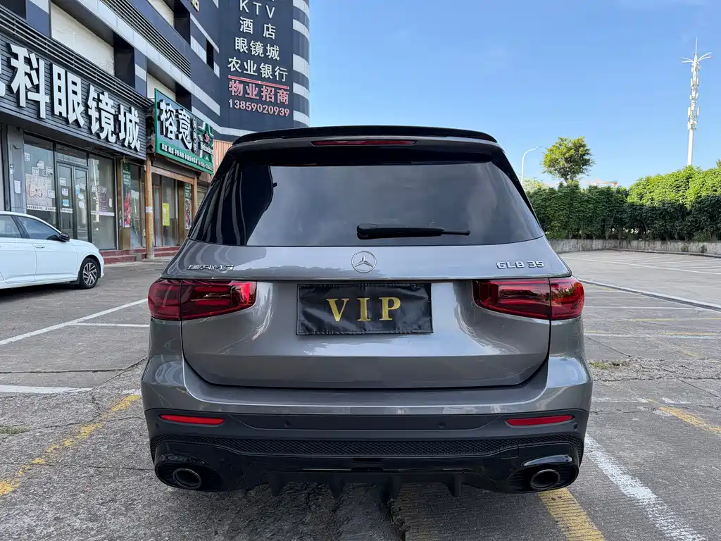 Mercedes-Benz GLB AMG — миниатюра 8