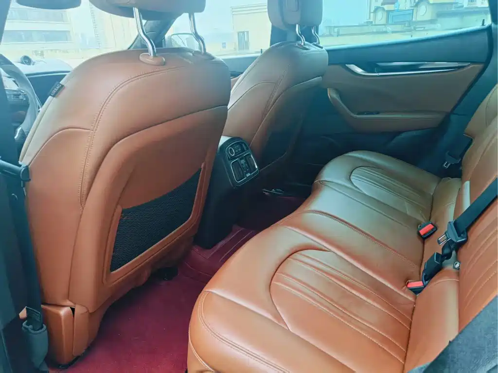 Maserati Levante — миниатюра 5