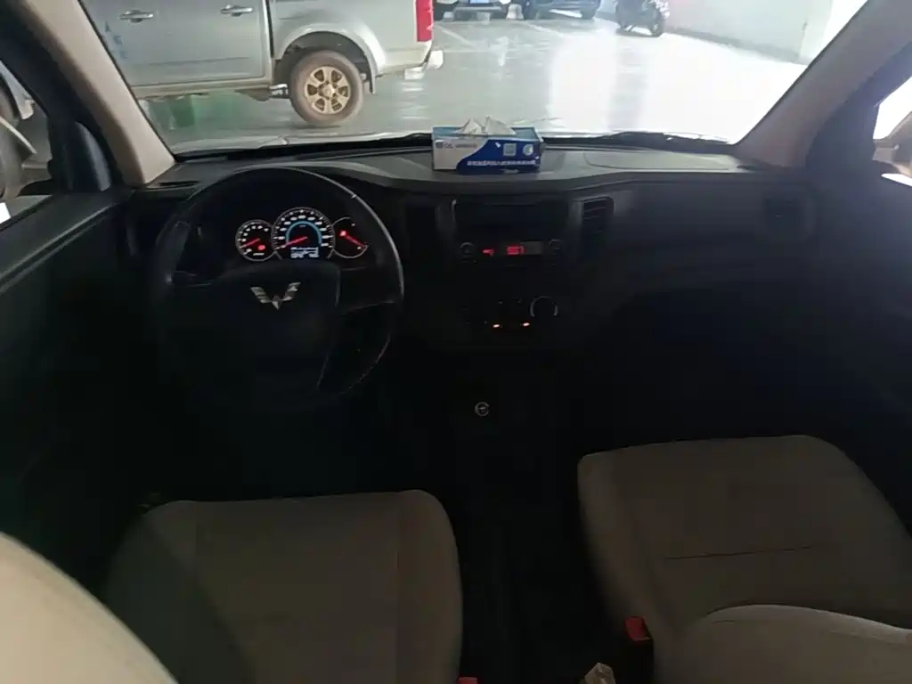 Wuling Hongguang V — миниатюра 10