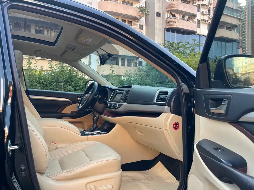 Toyota Highlander — миниатюра 11