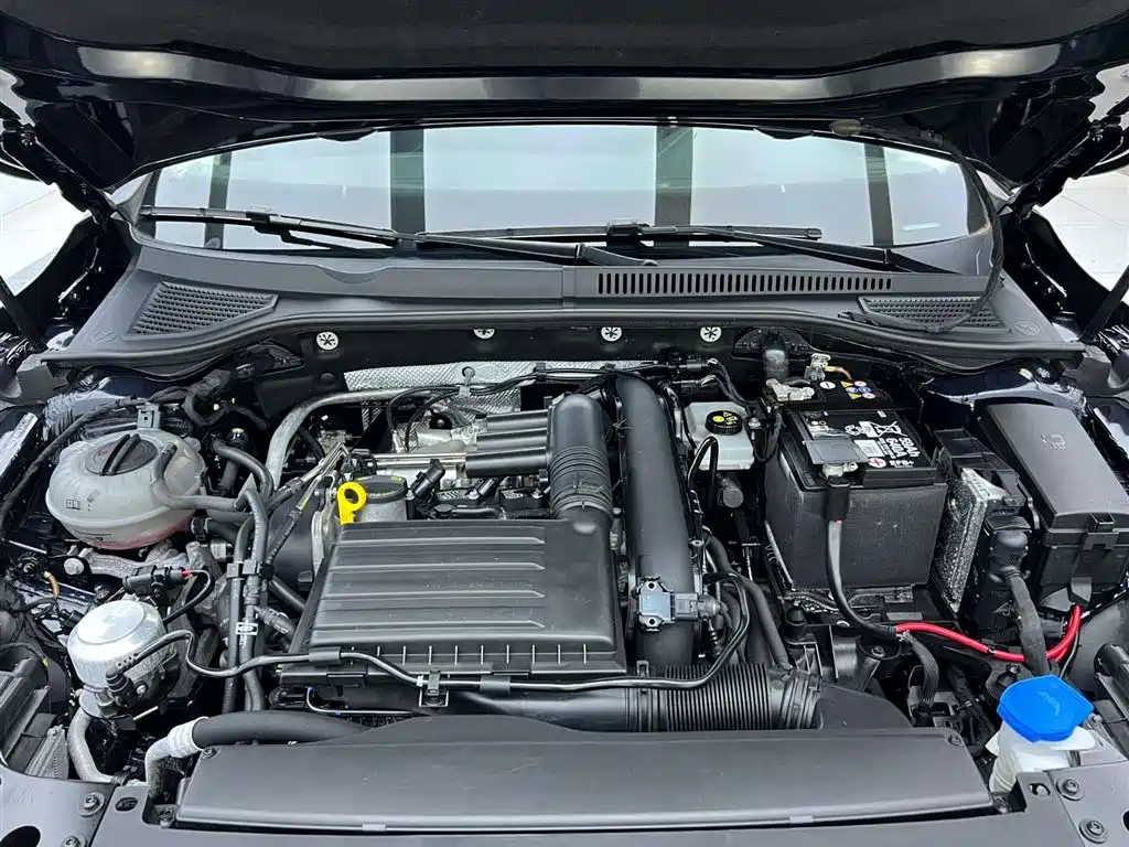 Volkswagen Passat 2026 380TSI