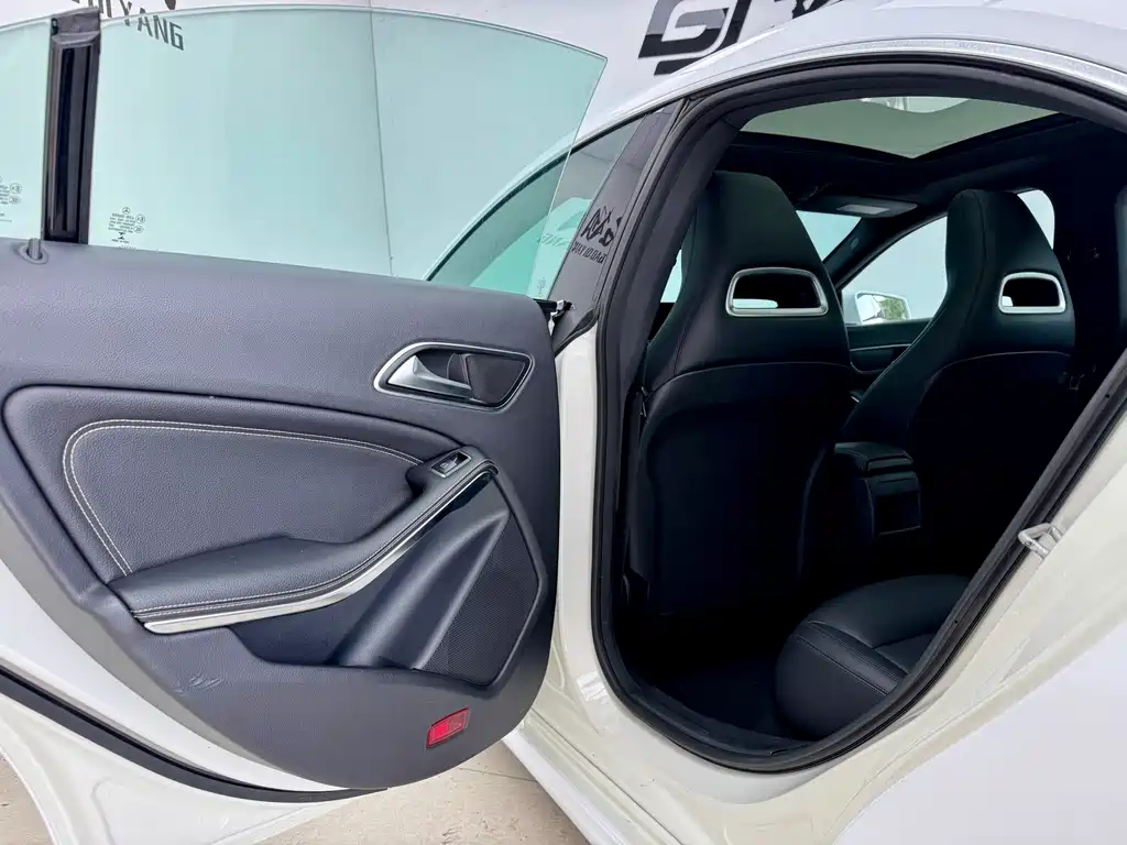Mercedes-Benz CLA (Import) — миниатюра 10
