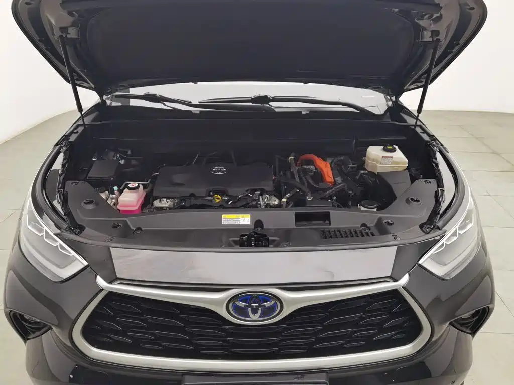 Toyota Highlander — миниатюра 6