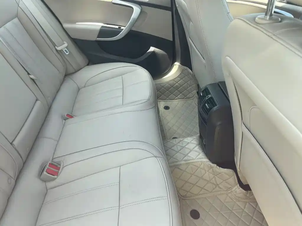 Buick Regal 2015 1.6T Elite