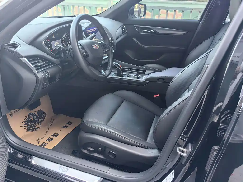Cadillac CT5 — миниатюра 14