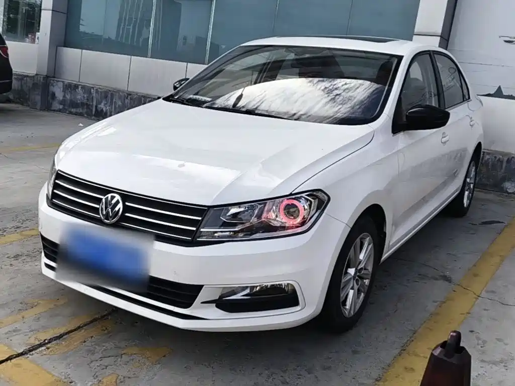 Volkswagen Santana — миниатюра 2