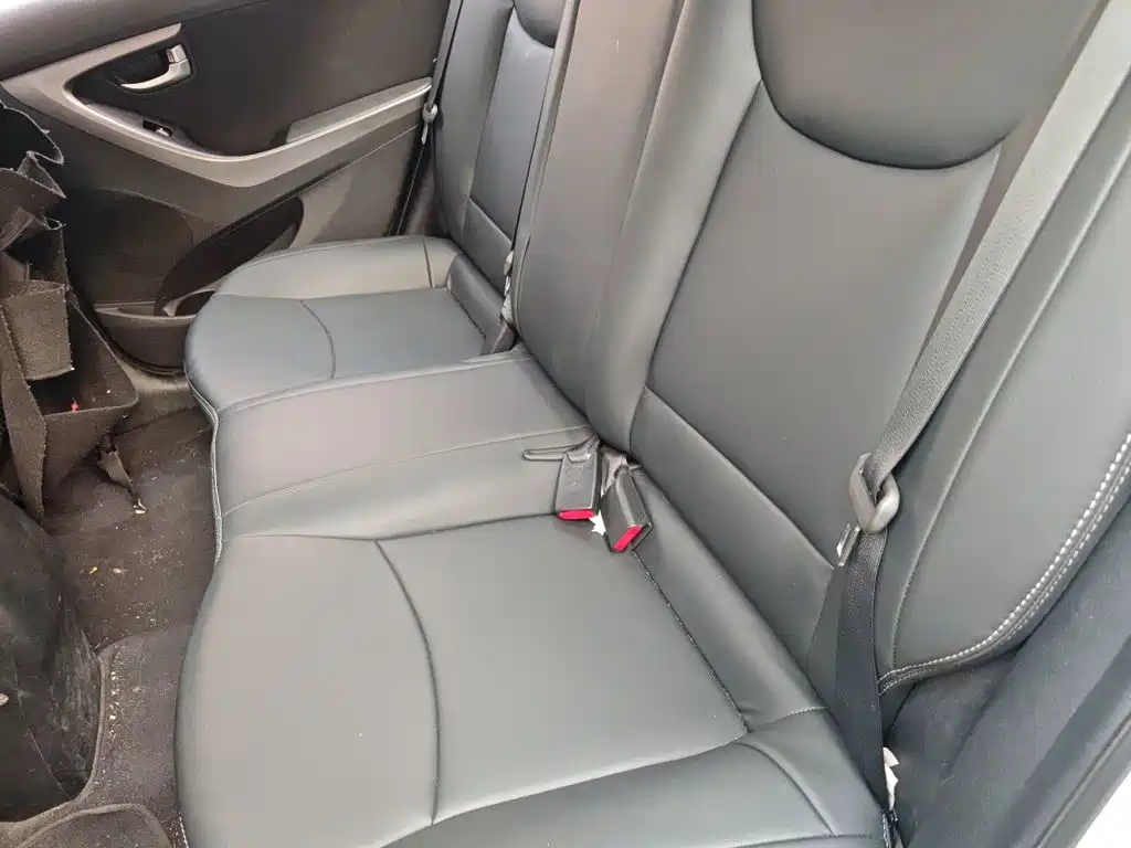 Hyundai Elantra Langdong — миниатюра 15