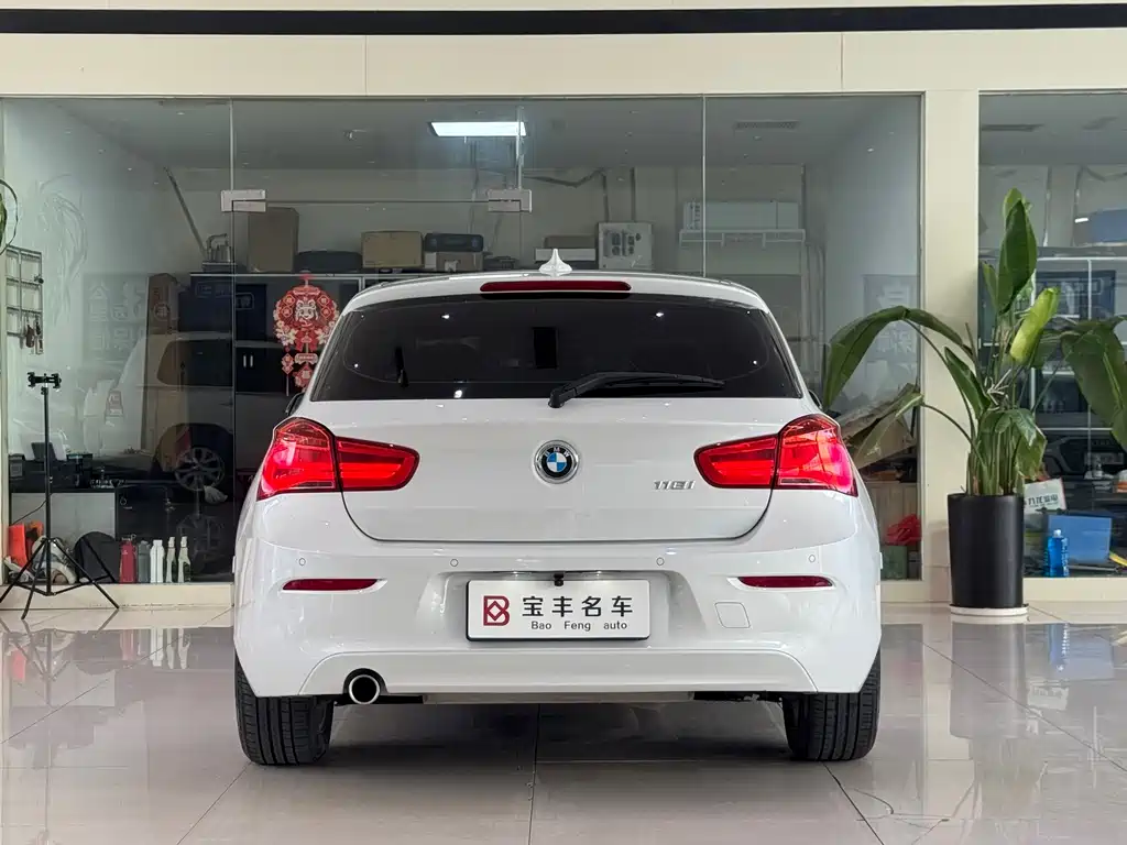 BMW 1 Series (Import) — миниатюра 14