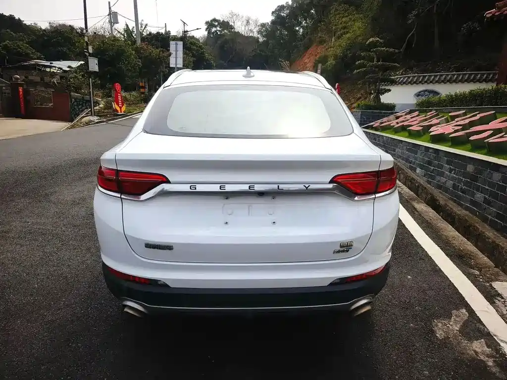 Geely Xingyue — миниатюра 8