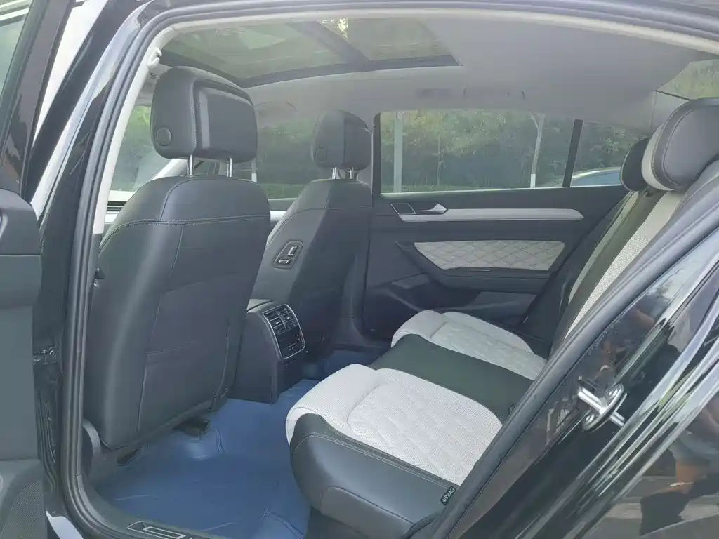 Volkswagen Magotan — миниатюра 5