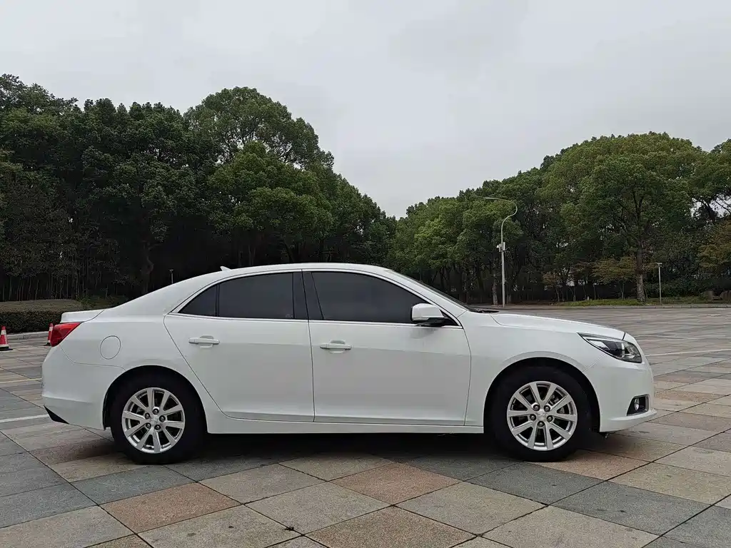 Chevrolet Malibu — миниатюра 4