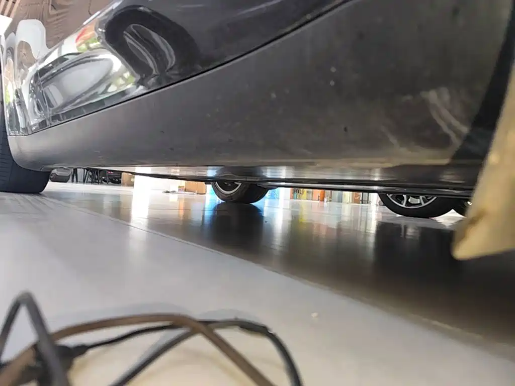 Tesla Model Y — миниатюра 21