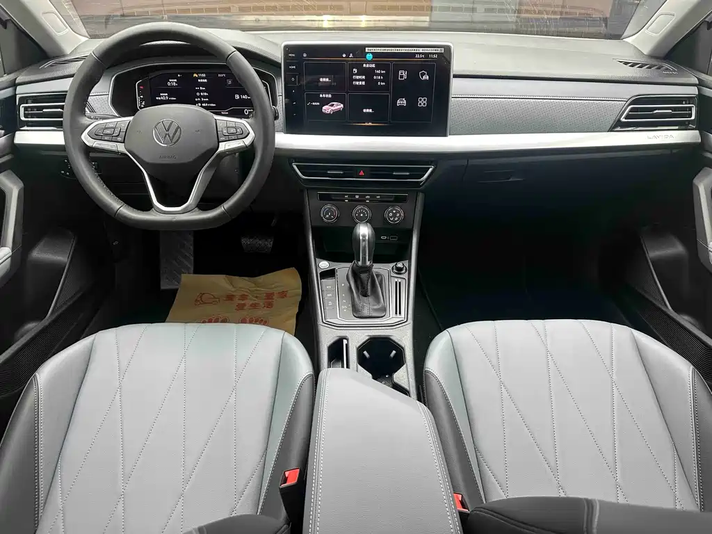 Volkswagen Lavida — миниатюра 13