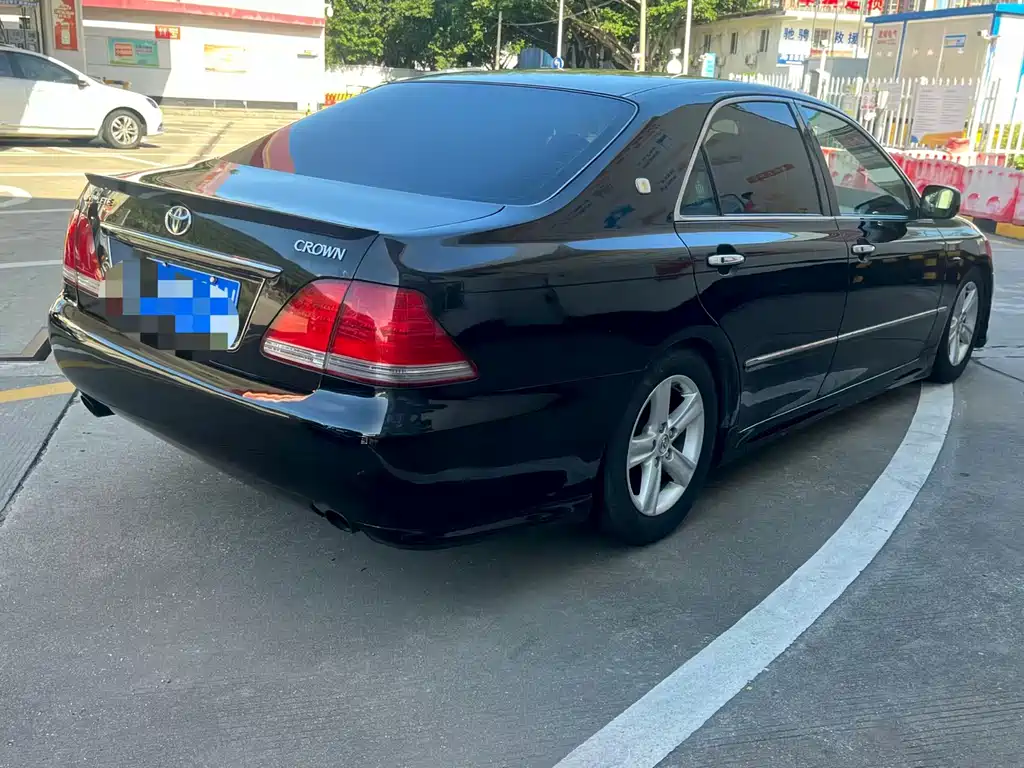 Toyota Crown 2005 3.0L Royal
