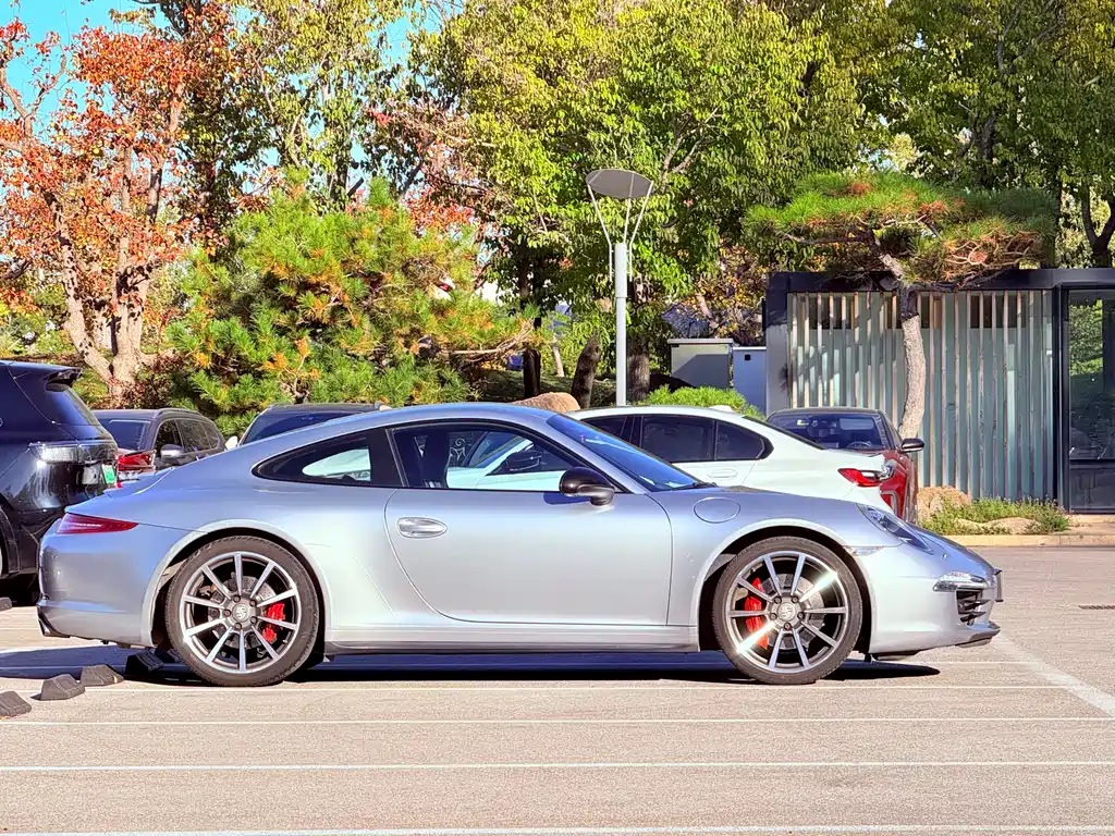 Porsche 911 2013 Carrera 4S 3.8L