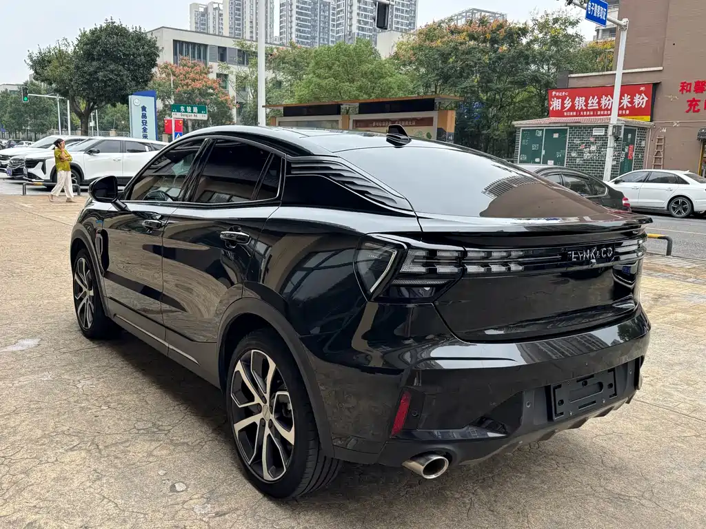 Lynk & Co 05 — миниатюра 11