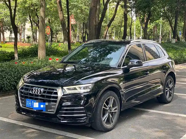 AUDI  Q5L 2019
