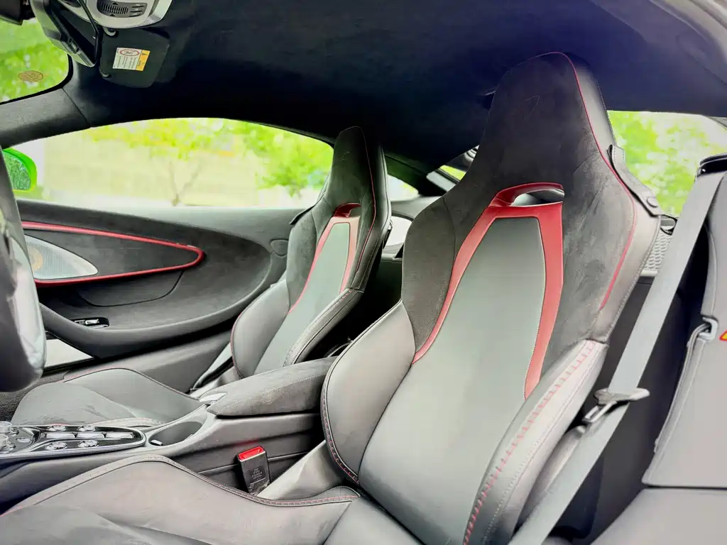 McLaren GT — миниатюра 14