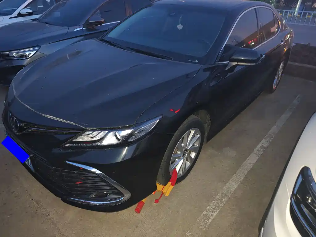 Toyota Camry 2021