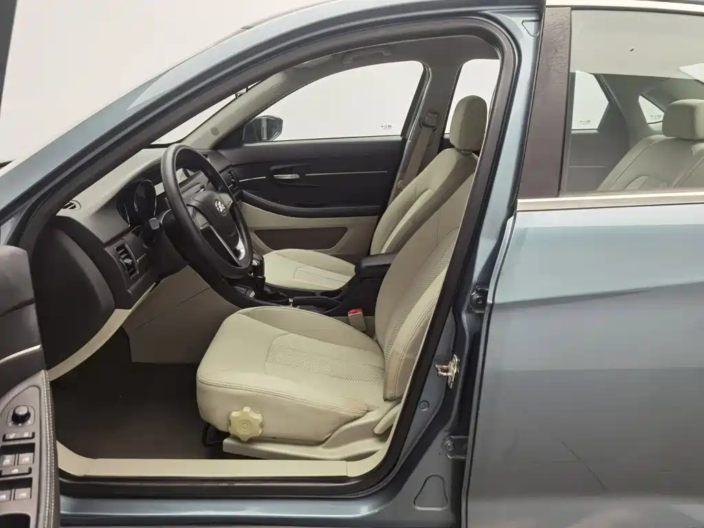 BAIC Senova D50 — миниатюра 10