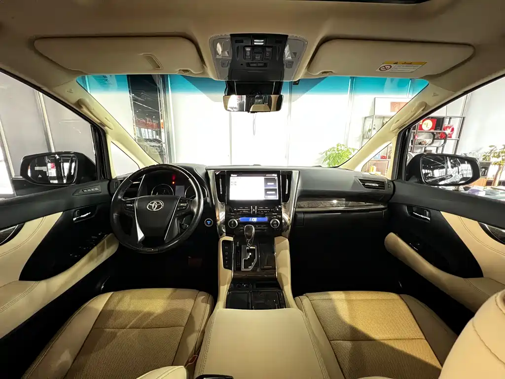 Toyota Vellfire — фотографии объявления, Фото 13