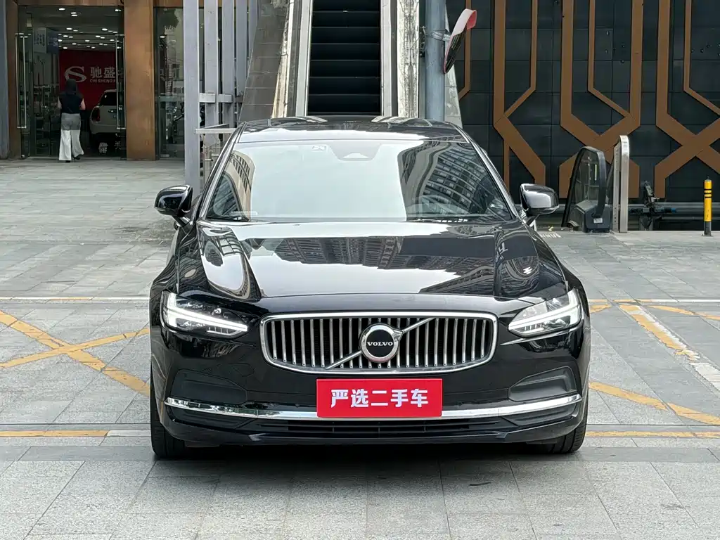 Volvo S90 — миниатюра 2