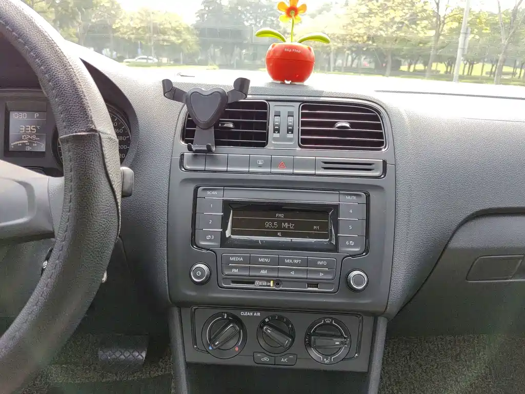 Volkswagen Polo — миниатюра 15