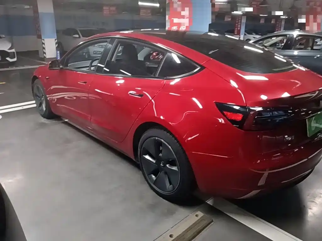 Tesla Model 3 — миниатюра 5