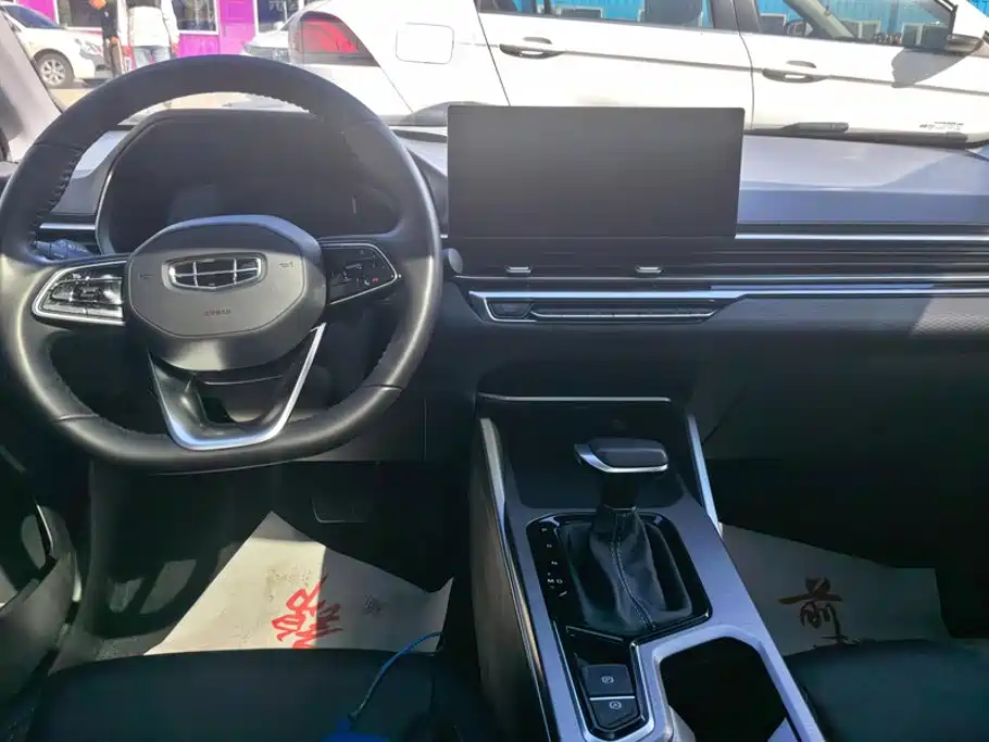 Geely Emgrand — миниатюра 12