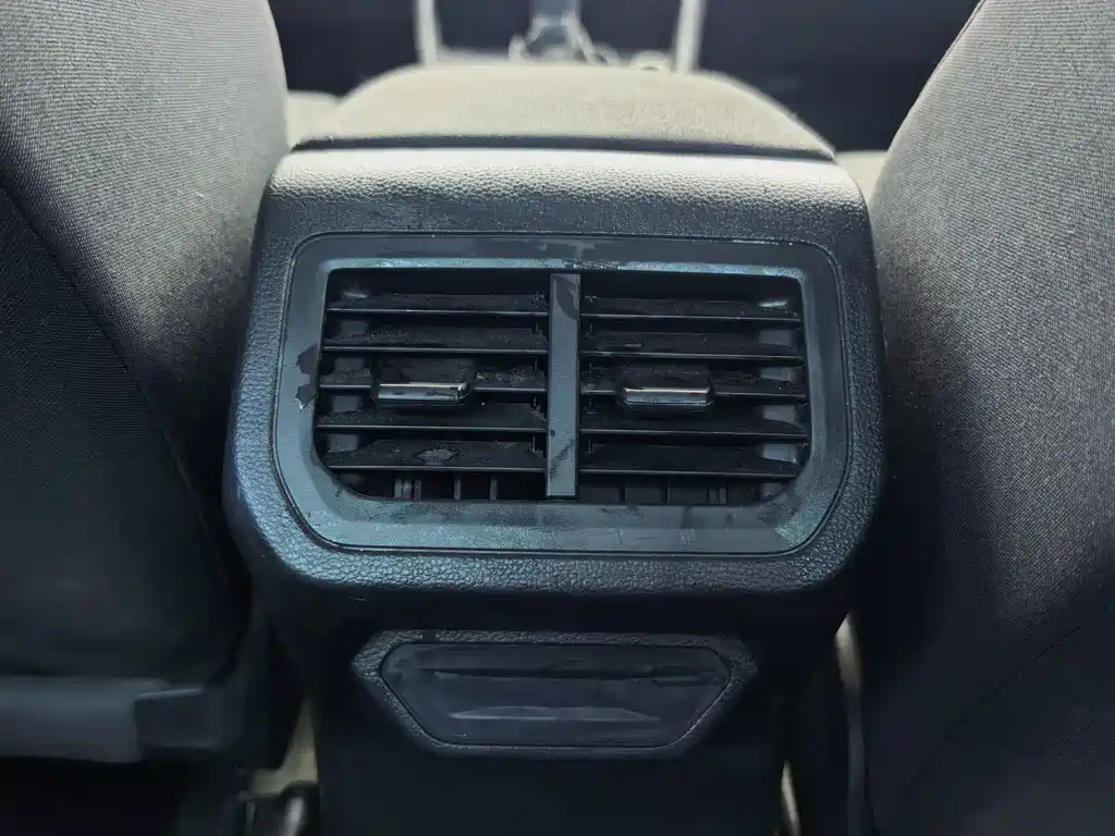 Volkswagen Lavida — миниатюра 17