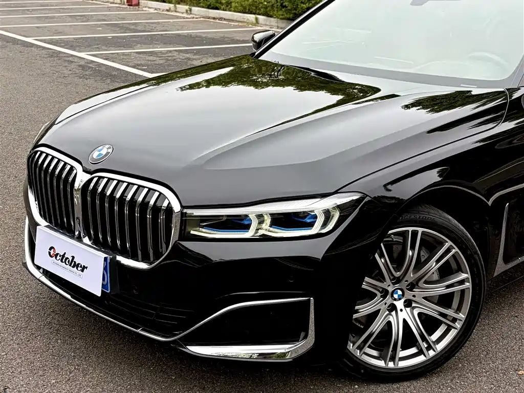 BMW 7 Series — миниатюра 4