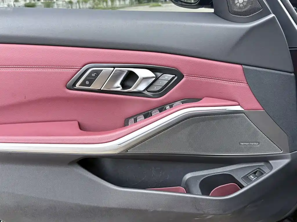 BMW 3 Series — миниатюра 18