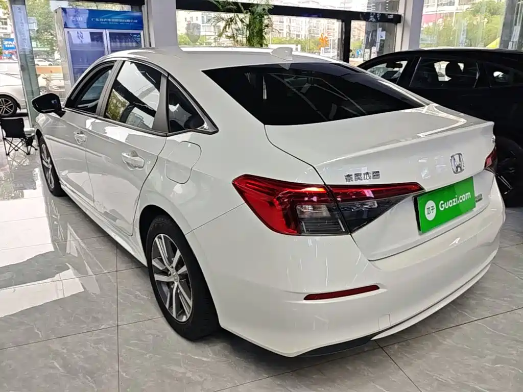 Honda Civic — миниатюра 5
