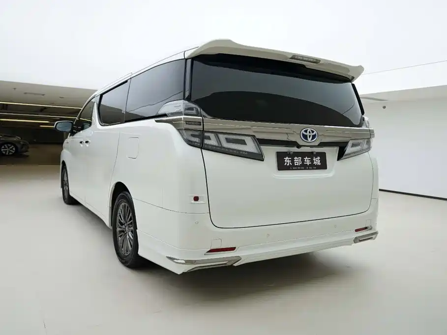 Toyota Vellfire — миниатюра 4