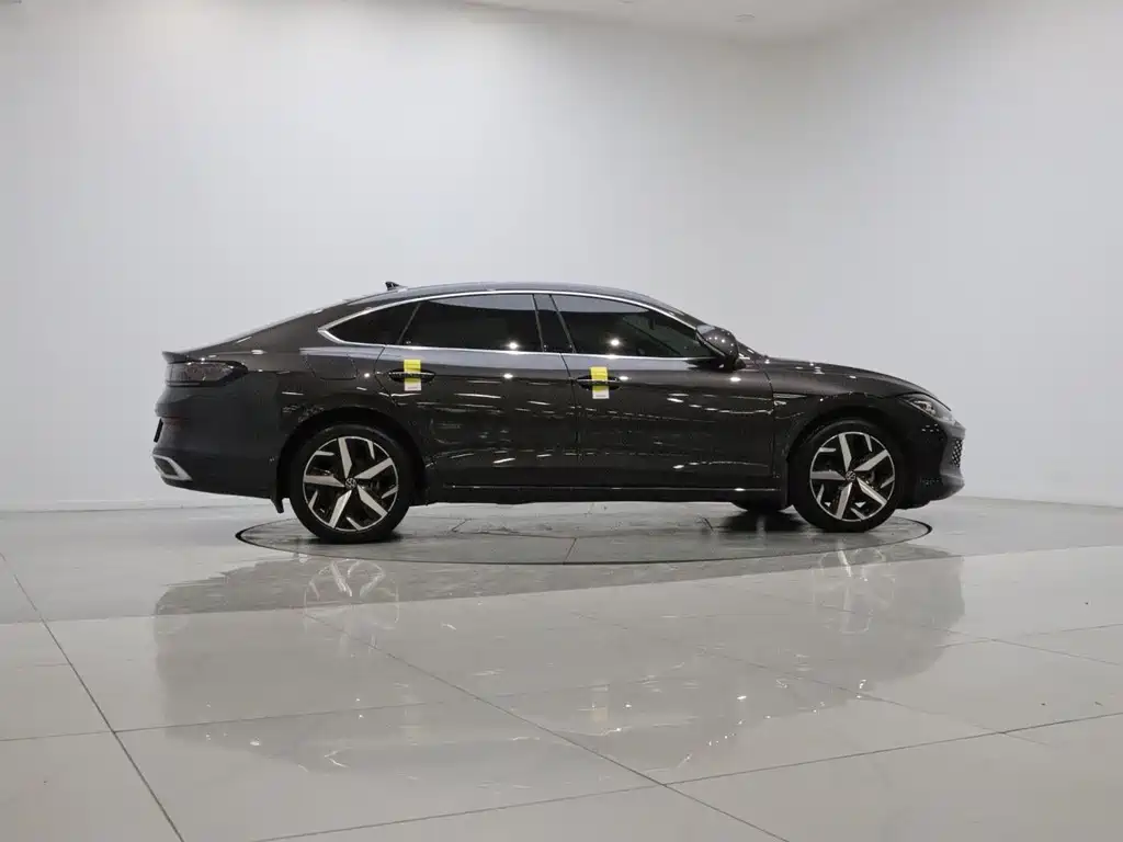 Volkswagen Lamando — миниатюра 8