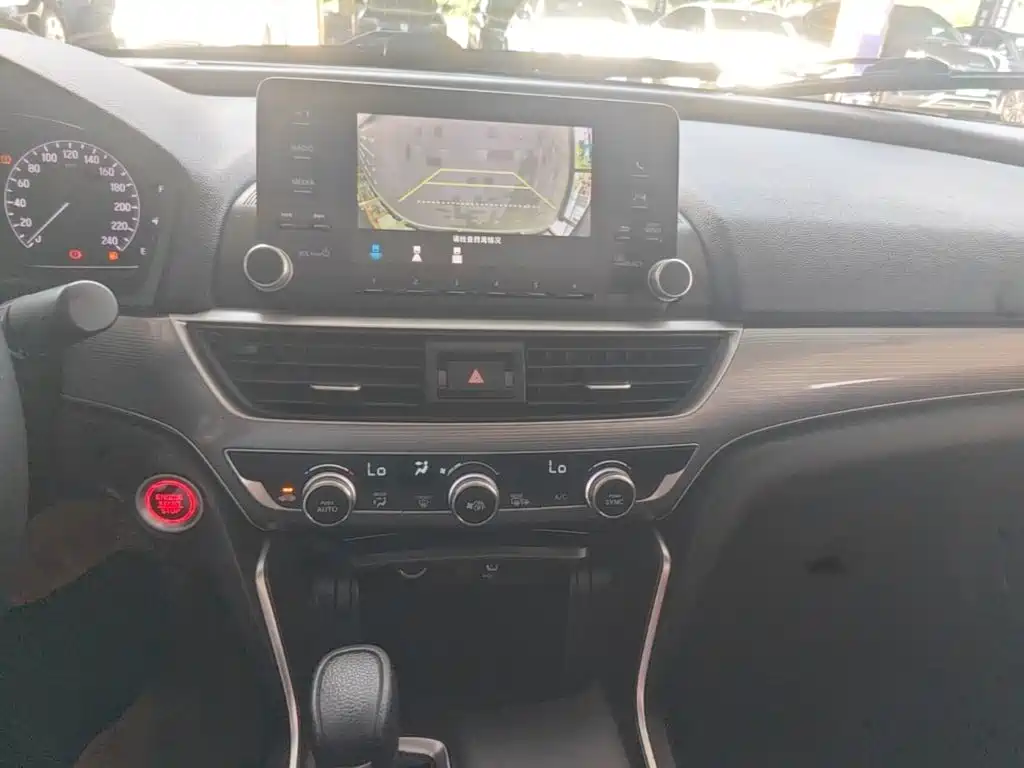 Honda Accord — миниатюра 13