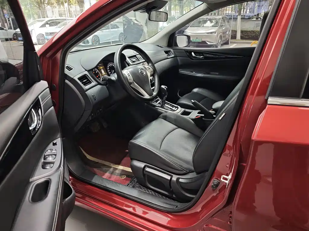 Nissan Tiida 2021 1.6L CVT