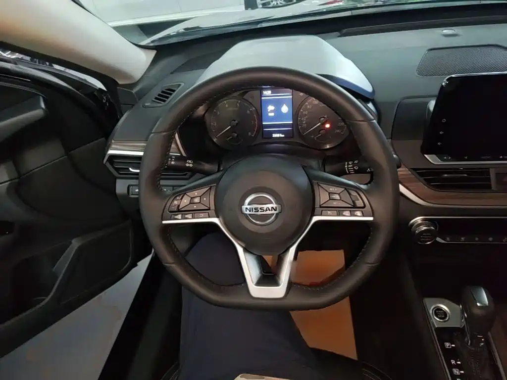Nissan Teana — миниатюра 11
