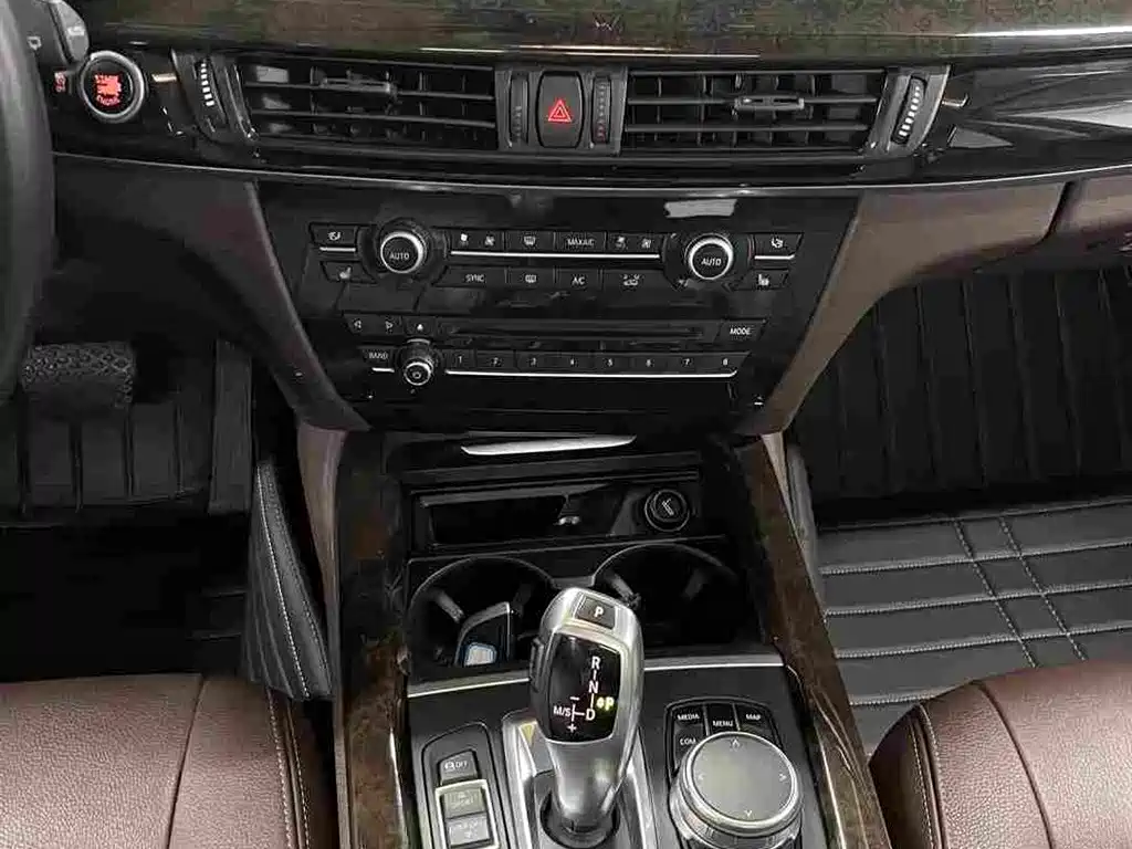 BMW X5 (Import) — миниатюра 9